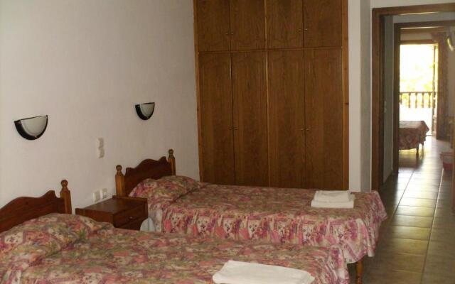 Koukounaries Beach Hotel