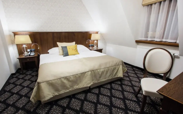HG Hotel Restauracja