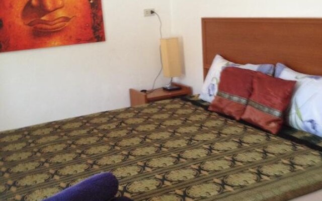 Honey Bear Guesthouse