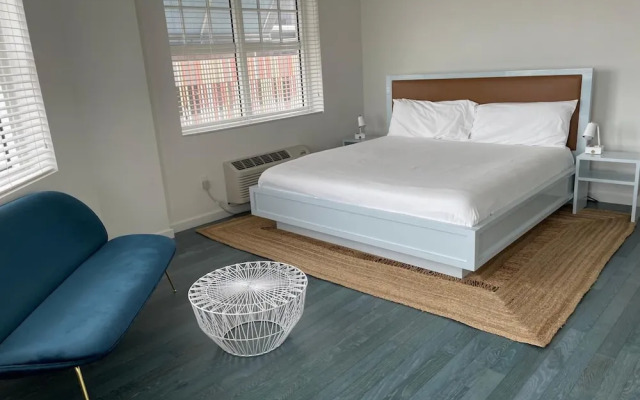 Global Luxury Suites at The Apex Miami