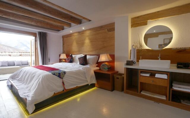 Shangri-La Salloi Hotel