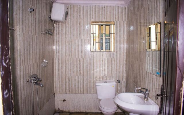 Impex Edge Hotel And Suites
