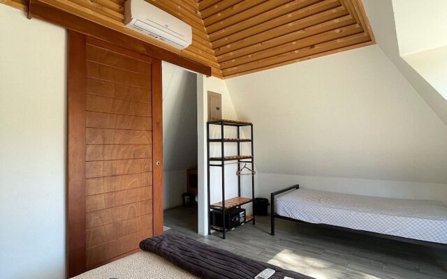 Pyramid Lodge Tamarindo Akhenaton