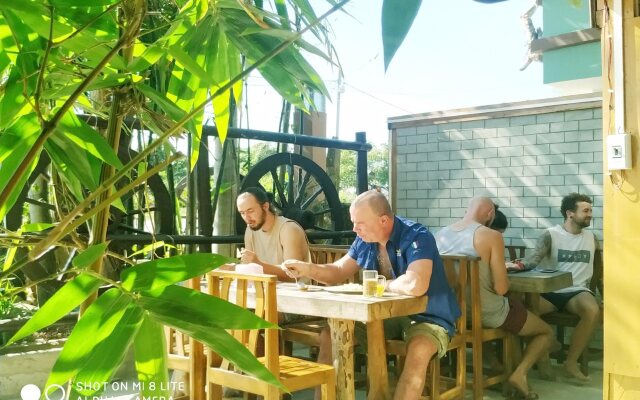 Dream House Guest House & Restaurant