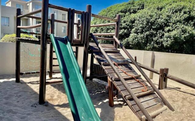 119 Hermanus BeachClub