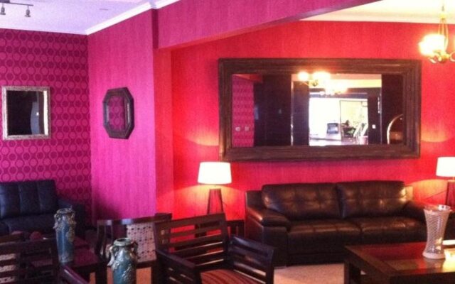 Hotel Florencia Suites & Apartments