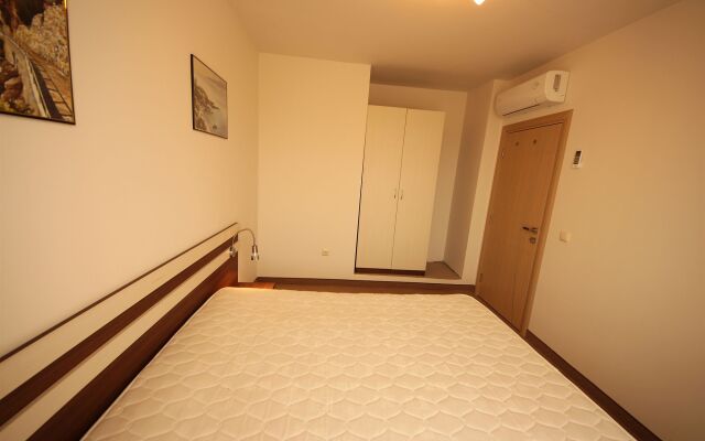 Menada Tarsis Apartments