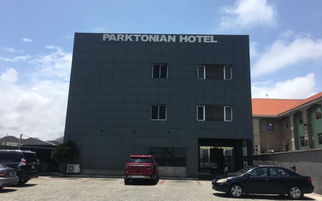 Parktonian Hotel Ikate