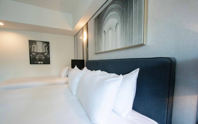 12 The Residence Hotel