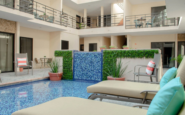 Pedregal Suites Downtown and Marina