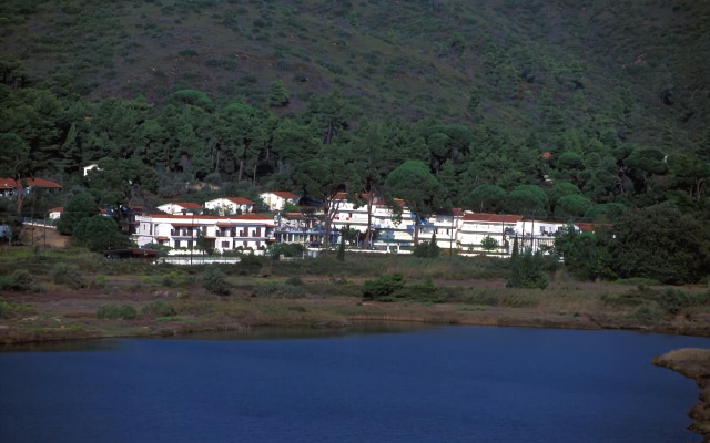 Caravos Hotel