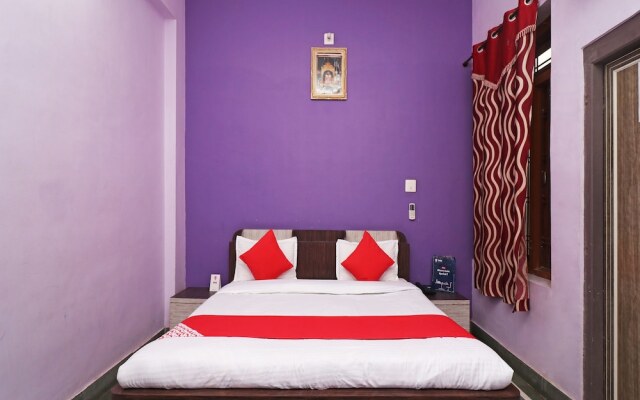 Oyo 22644 Bhagat Palace