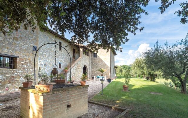 Secluded Mansion in Perugia with Hot Tub