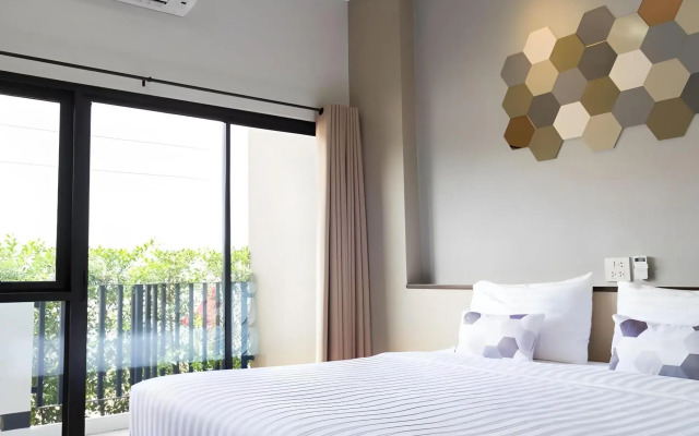 M2 Hotel