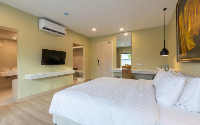 Porestva Hotel Sriracha