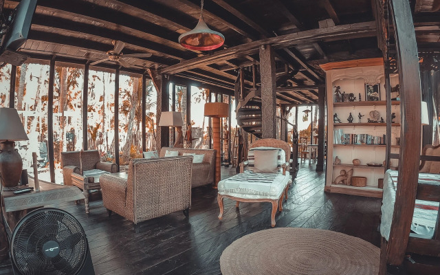 Most Exotic Beachfront Villa Keong