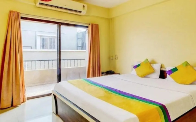 Coronet Luxurious Apartments