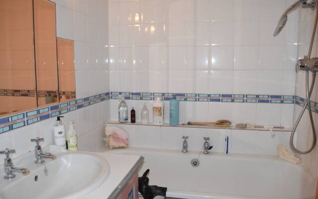 1 Bedroom Apartment in Putney