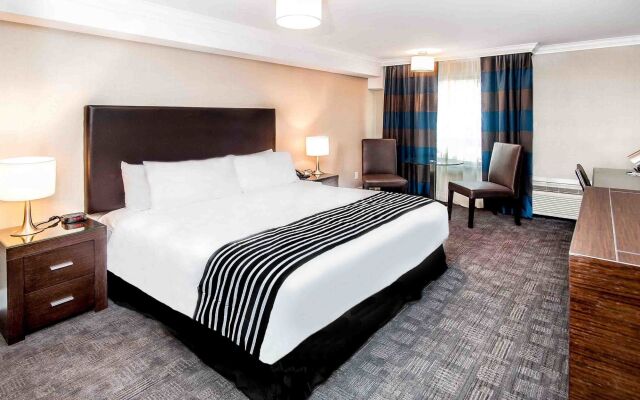 Sandman Hotel Oakville