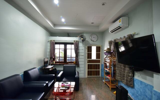 5 Minute Hostel