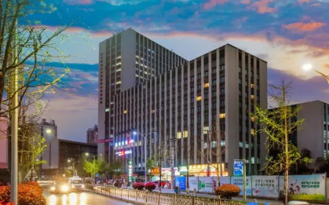 James Joyce Coffetel(Zigong Huidong Park store) – Outside – Zigong
