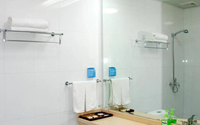 Yantai Hong Teng Hotel