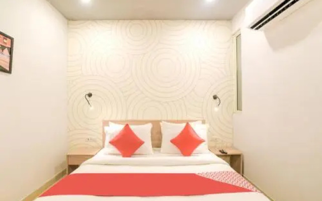 Collection O 76976 JPS GRAND Hotel