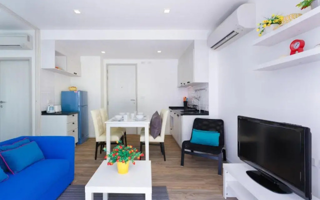 The Summer Hua Hin by Pantakarn