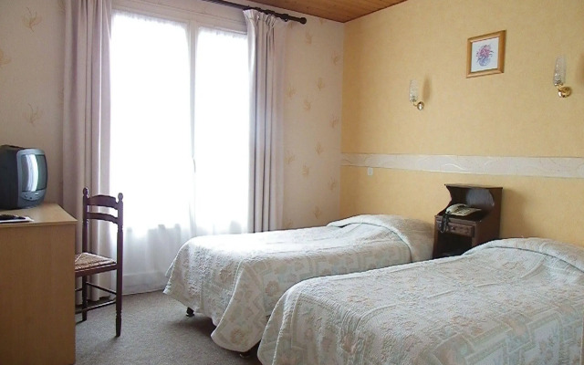 Hôtel Le Lyon Vert Commentry