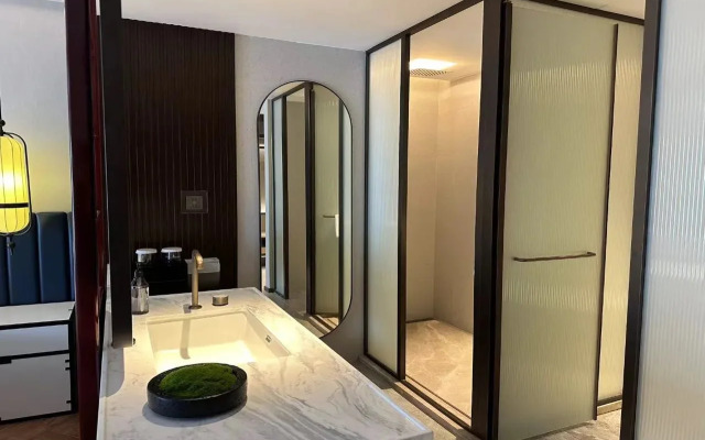 Yitel Shanghai Hongqiao Hub National Convention and Exhibition Center Store