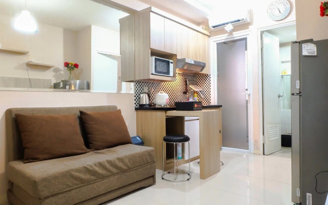 Cozy Green Pramuka Apartment