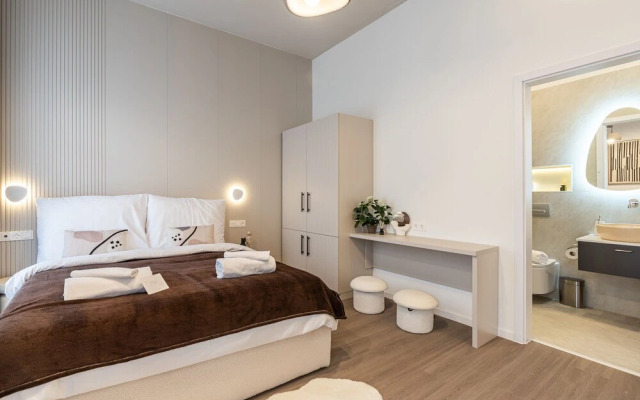 Oasis Luxe Boutique Suites by BQA