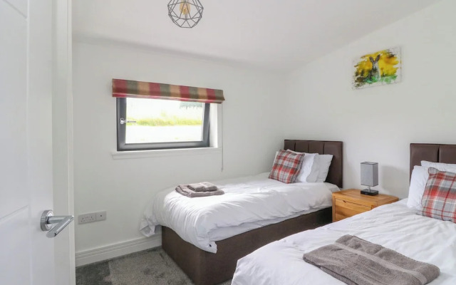 6 Strathtay Lodges