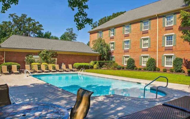 Sonesta Select Tinton Falls Eatontown