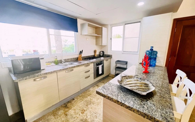 Beauty Pool Views Aparment With Private Beach O201