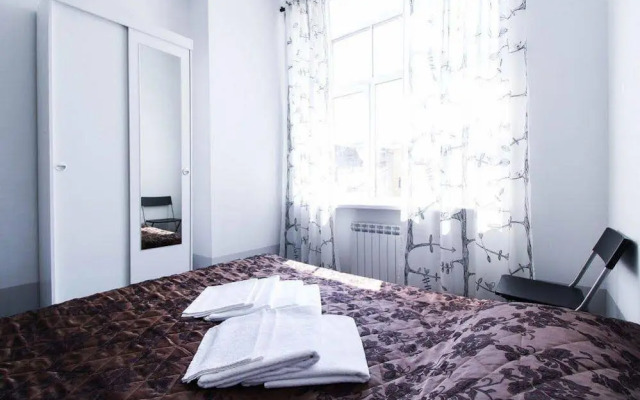 SuperHostel on Mayakovskogo 27