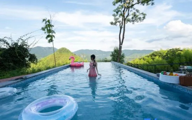 Yunhai Jiangnan Tianchi Light Luxury Holiday Guesthouse
