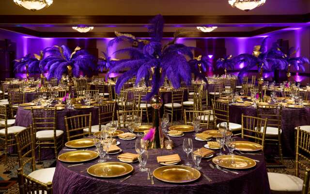 Hilton Woodland Hills / Los Angeles