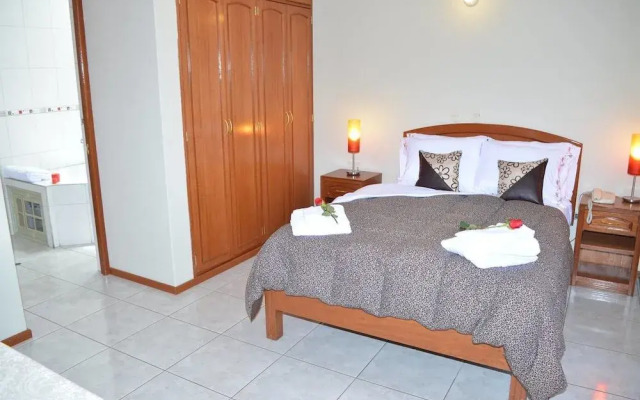 Tulipanes Hotel Aqp