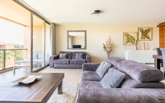 Luxury 3BR 7 pools Beach 200 m