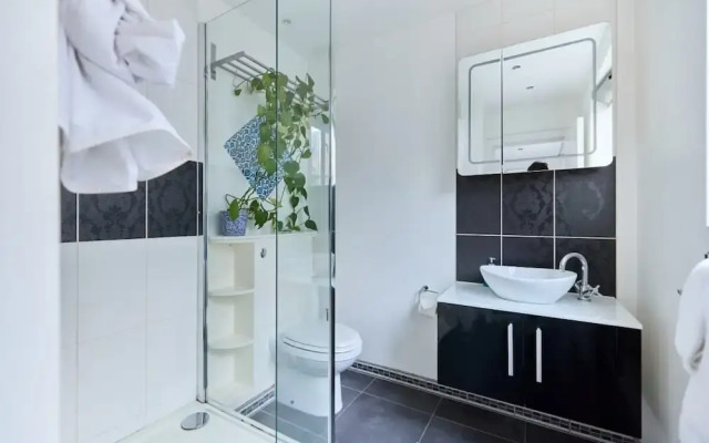 The Shoreditch Retreat - Inviting 2bdr Apartment