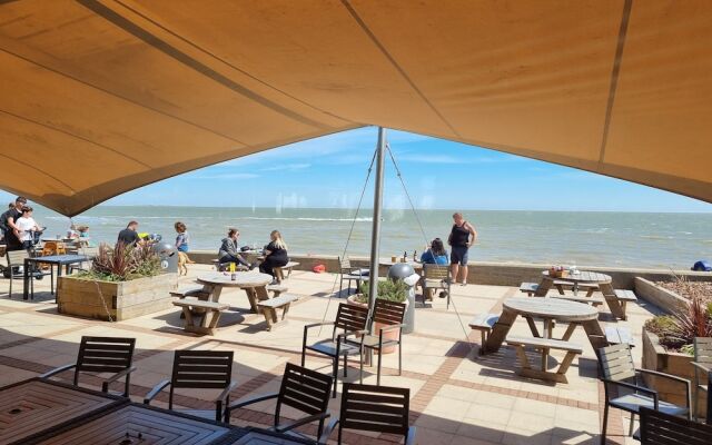 Cosy Static Caravan on East Mersea Island