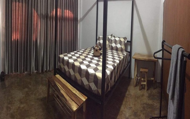 42 Guesthouse – Guest Rooms – Bangkok