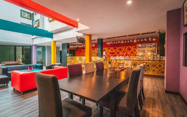 Behind The Scene Hotel Club @ Samui