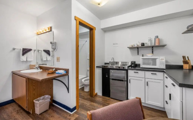 Knights Inn & Suites Sturgis