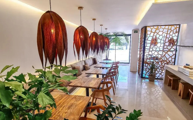 S´Estancia Suites