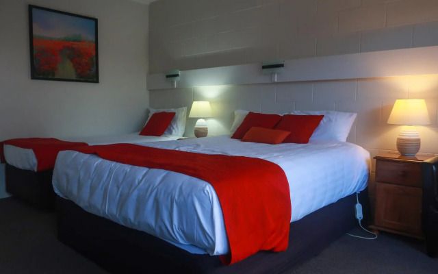 Fiesta Court Motel