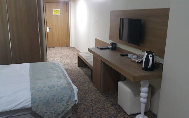 Tekirhan Otel & Lokanta