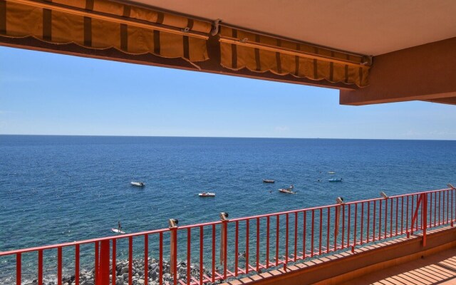 Stunning Apartment in Letojanni With Wifi and 2 Bedrooms