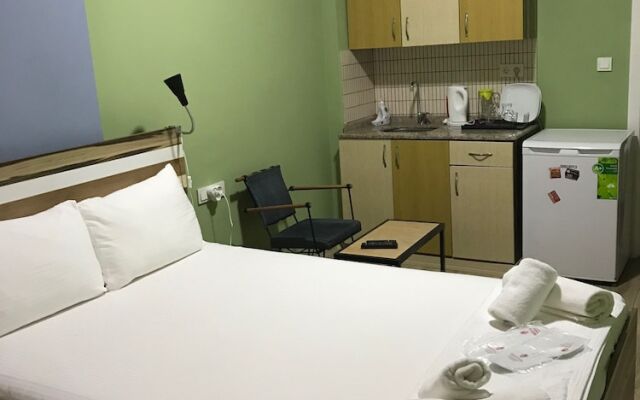 Yolohostel